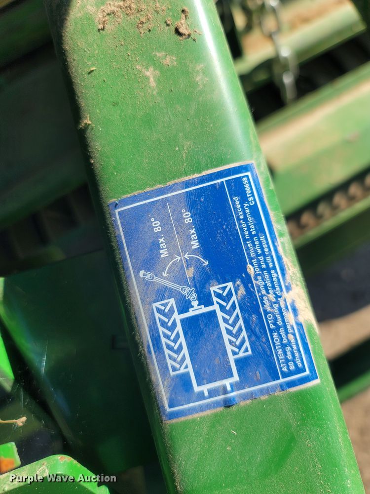 image for item LM9555 2020 Mchale V8950  round baler