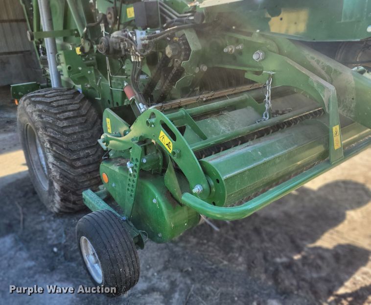 image for item LM9555 2020 Mchale V8950  round baler