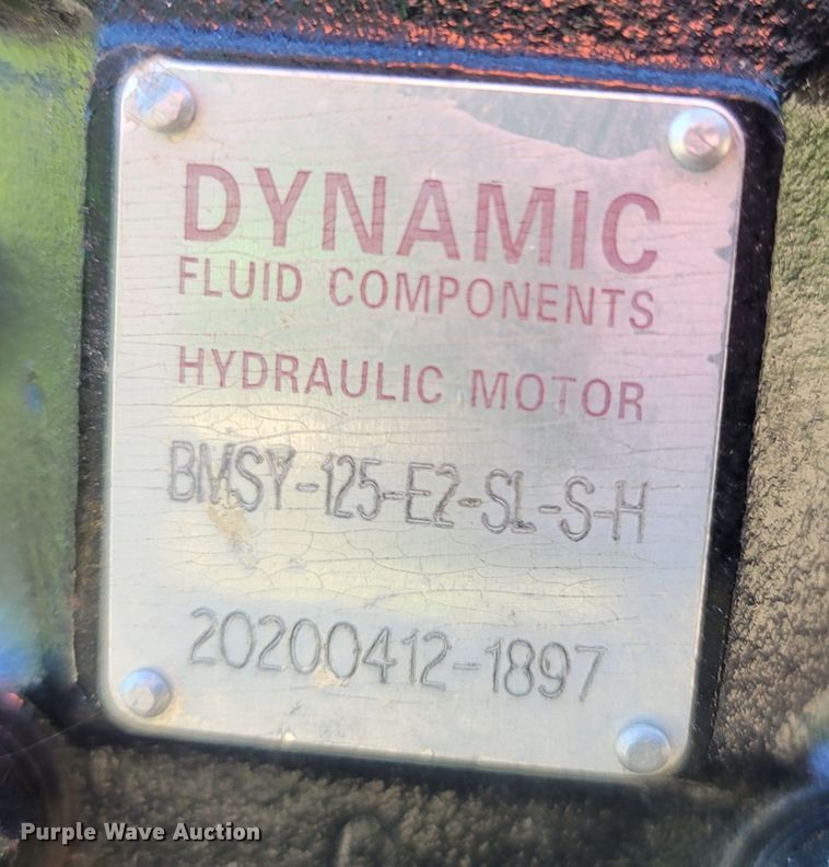 image for item LM9556 Gehl 7190  feed wagon