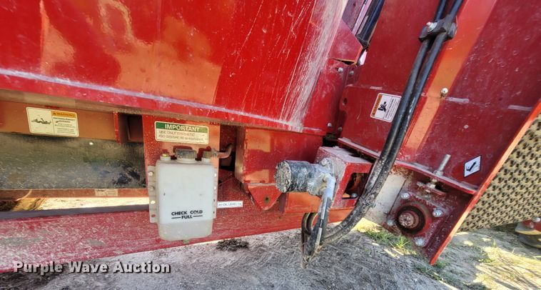 image for item LM9557 2021 Meyer Formula F585  feed mixer