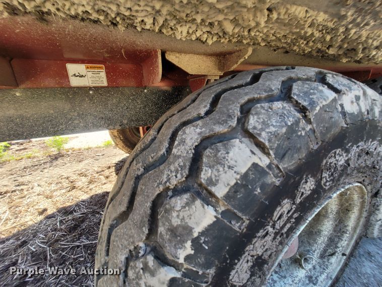 image for item LM9557 2021 Meyer Formula F585  feed mixer