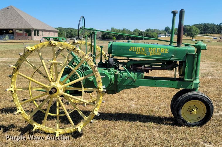 image for item LM9572 1938 John Deere B  tractor