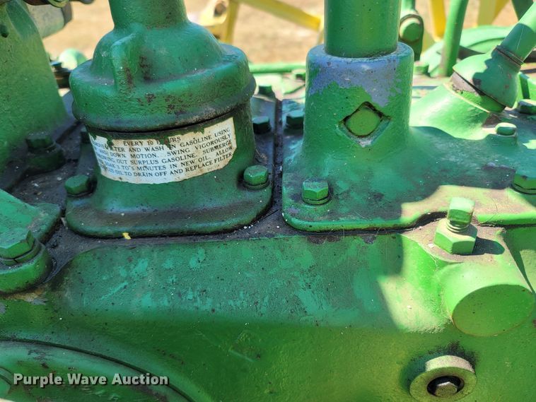 image for item LM9572 1938 John Deere B  tractor