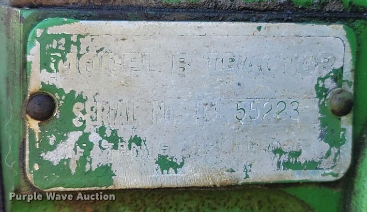 image for item LM9572 1938 John Deere B  tractor