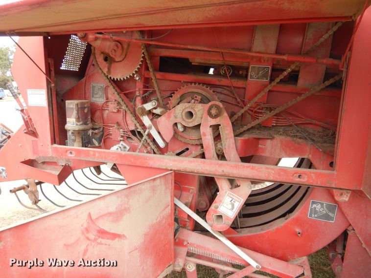 image for item LP9459 2000 Case IH 8575  large square baler