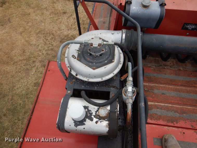 image for item LP9459 2000 Case IH 8575  large square baler