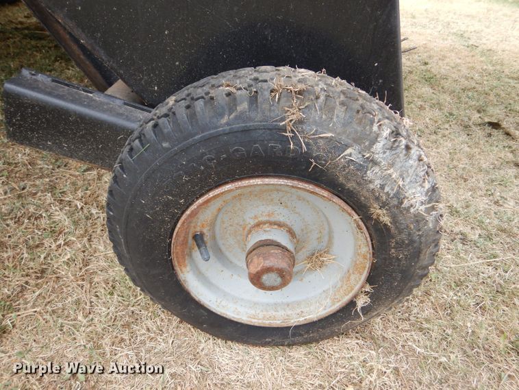 image for item LP9459 2000 Case IH 8575  large square baler