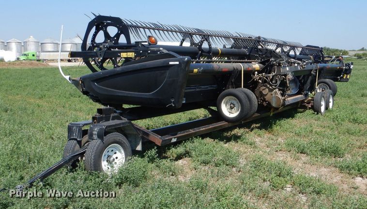 image for item LP9461 2018 MacDon FD75  flex draper head