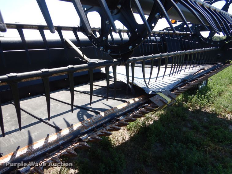 image for item LP9461 2018 MacDon FD75  flex draper head