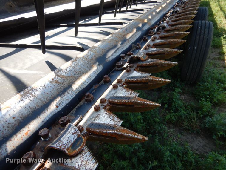 image for item LP9461 2018 MacDon FD75  flex draper head