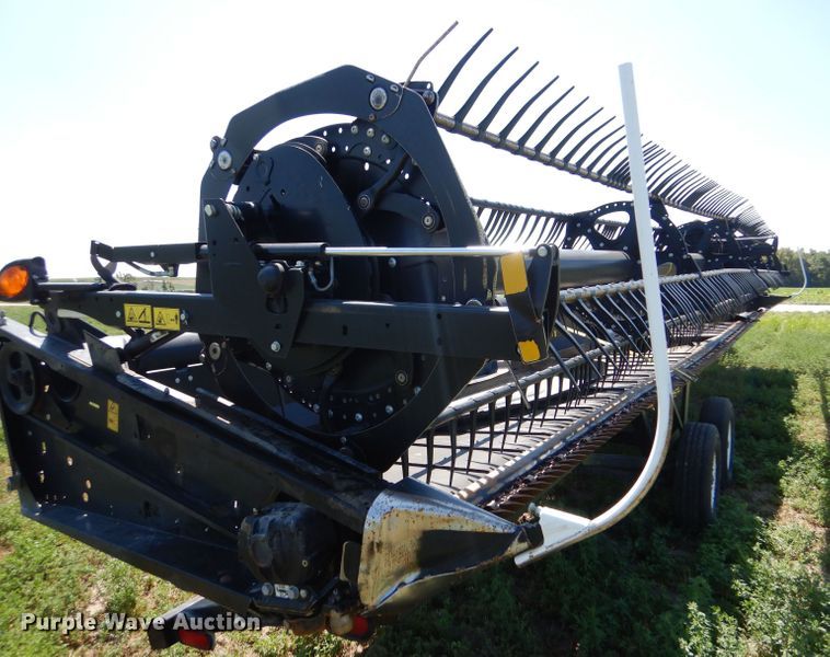 image for item LP9461 2018 MacDon FD75  flex draper head