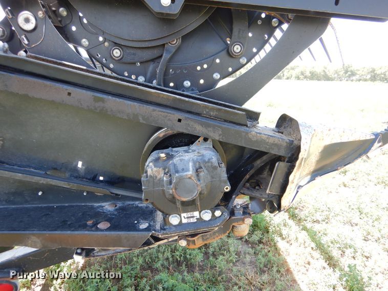 image for item LP9461 2018 MacDon FD75  flex draper head