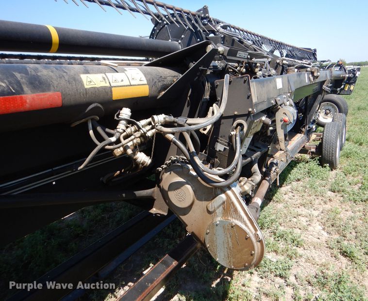 image for item LP9461 2018 MacDon FD75  flex draper head