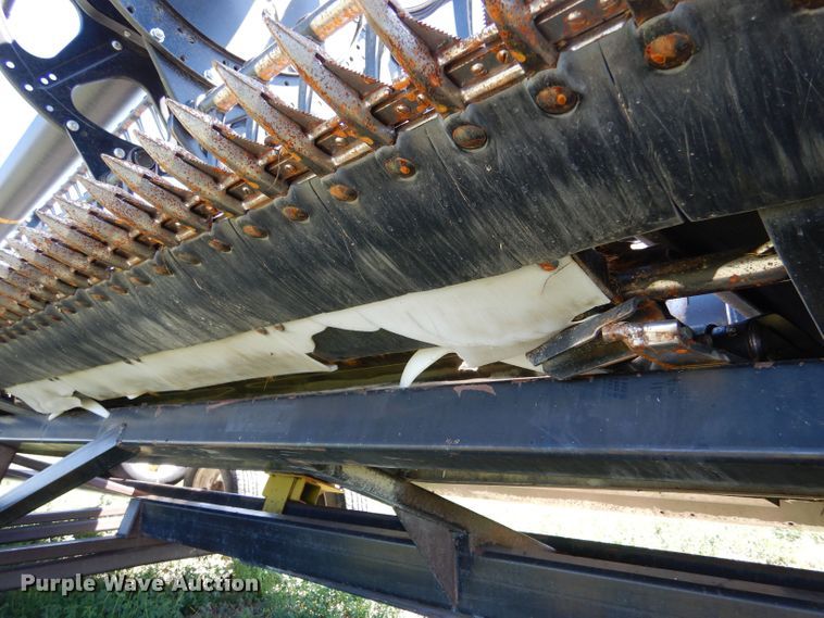 image for item LP9461 2018 MacDon FD75  flex draper head