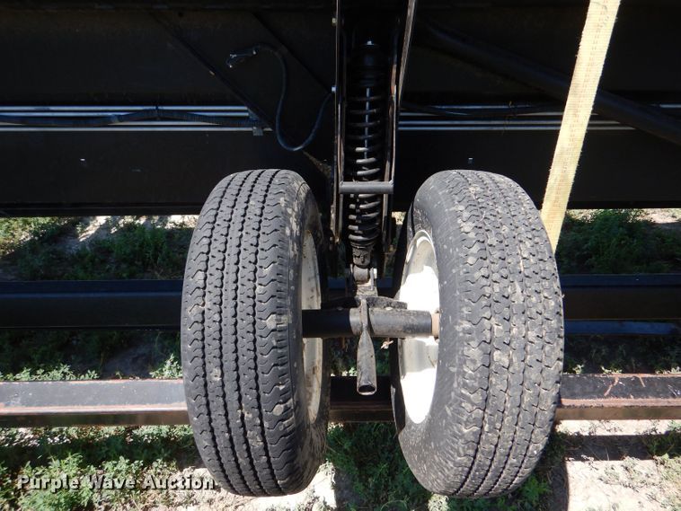 image for item LP9461 2018 MacDon FD75  flex draper head