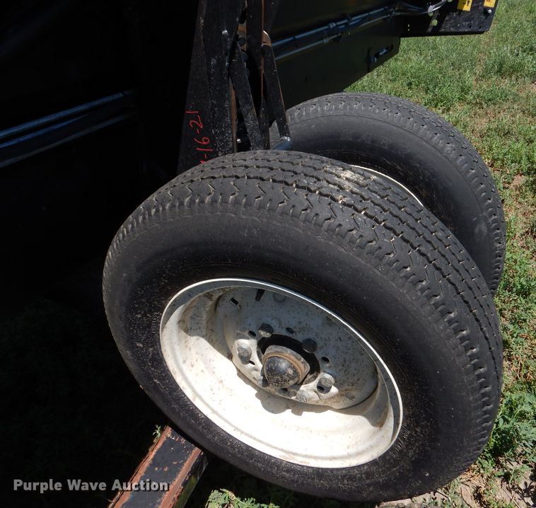 image for item LP9461 2018 MacDon FD75  flex draper head