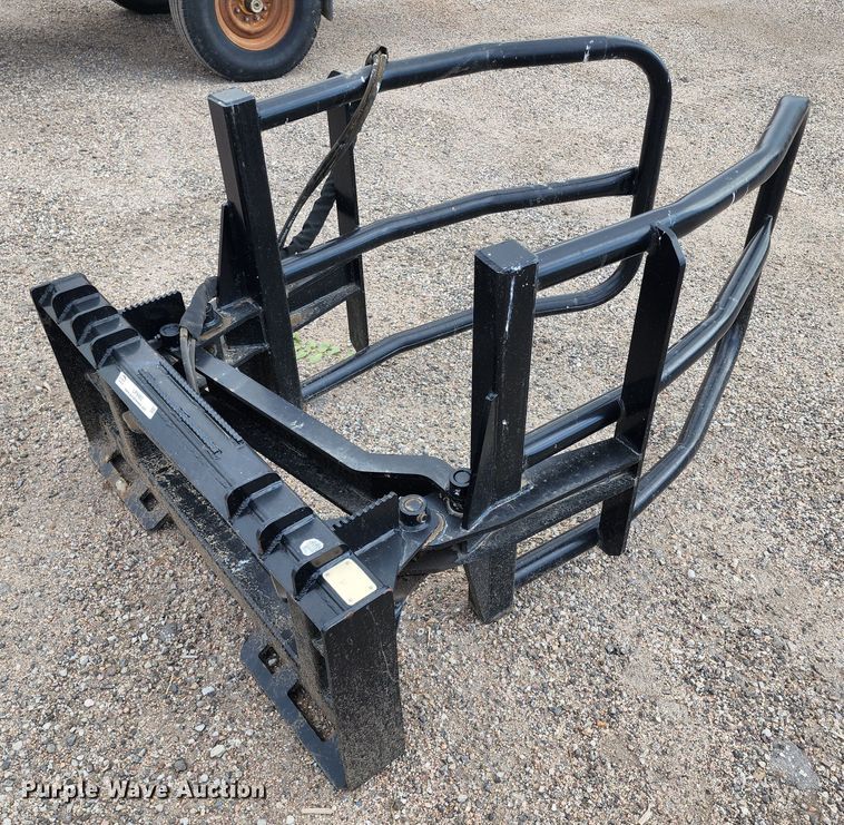 image for item LP9482 2018 Loflin BS  skid steer bale squeezer