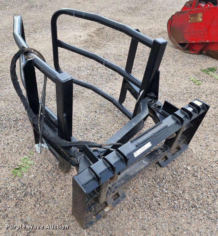 image for item LP9482 2018 Loflin BS  skid steer bale squeezer