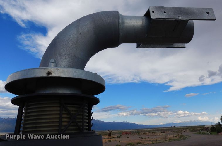 image for item LT9851 Zimmatic  center pivot tower