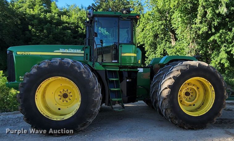 image for item MK9031 2006 John Deere 9520  Scraper Special 4WD tractor