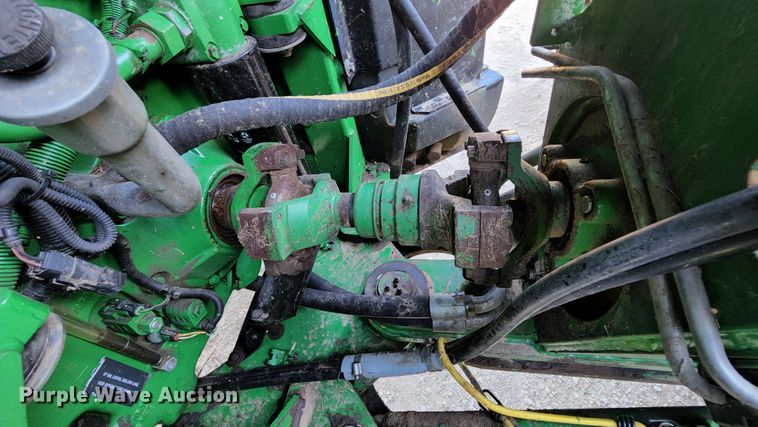 image for item MK9031 2006 John Deere 9520  Scraper Special 4WD tractor