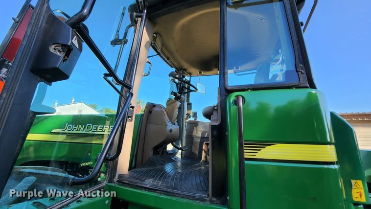 image for item MK9031 2006 John Deere 9520  Scraper Special 4WD tractor