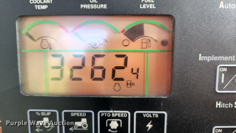 image for item MK9031 2006 John Deere 9520  Scraper Special 4WD tractor