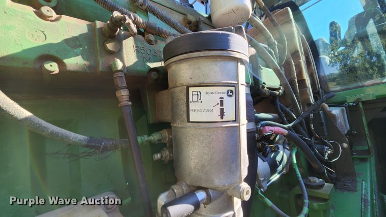 image for item MK9031 2006 John Deere 9520  Scraper Special 4WD tractor