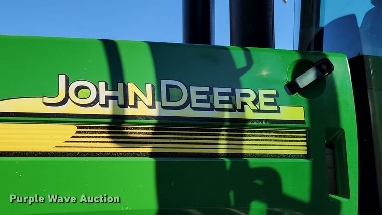 image for item MK9031 2006 John Deere 9520  Scraper Special 4WD tractor