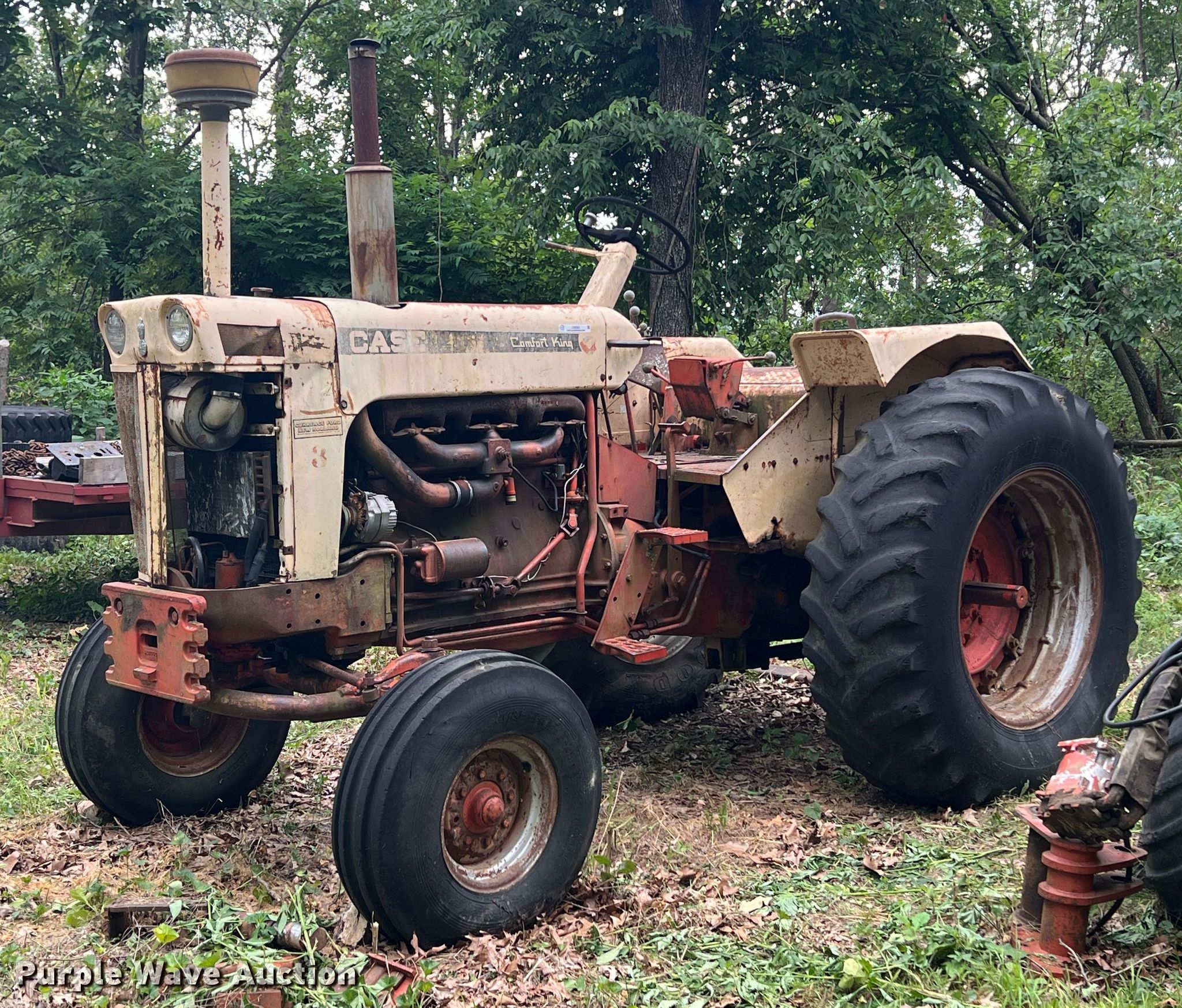 Case 1030 tractor in Neosho, MO Item JX9284 sold Purple Wave