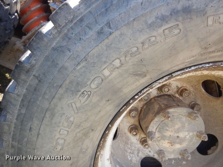 image for item DB7987 2001 Mack RD688S  truck cab and chassis