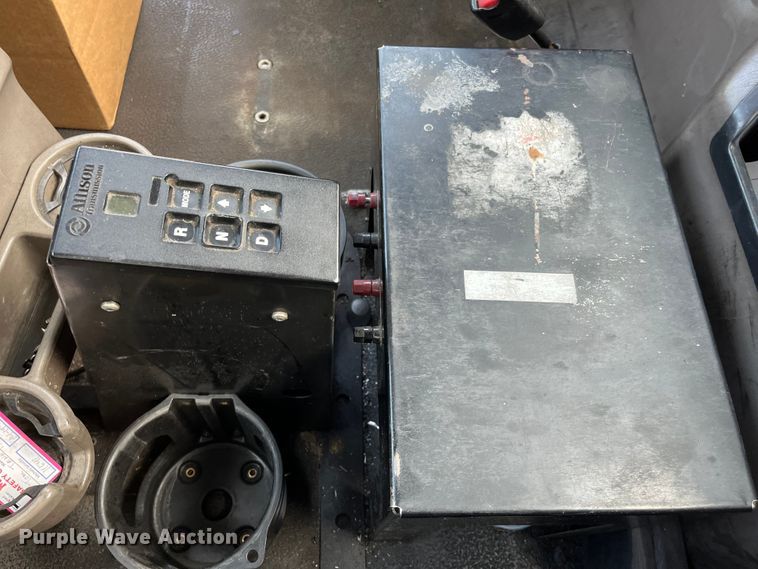 image for item DF5010 2007 Mack CXN 612  semi truck