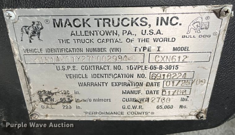 image for item DF5010 2007 Mack CXN 612  semi truck