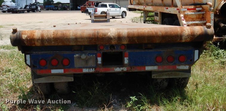 image for item DJ0819 2001 Atoka  oilfield trailer