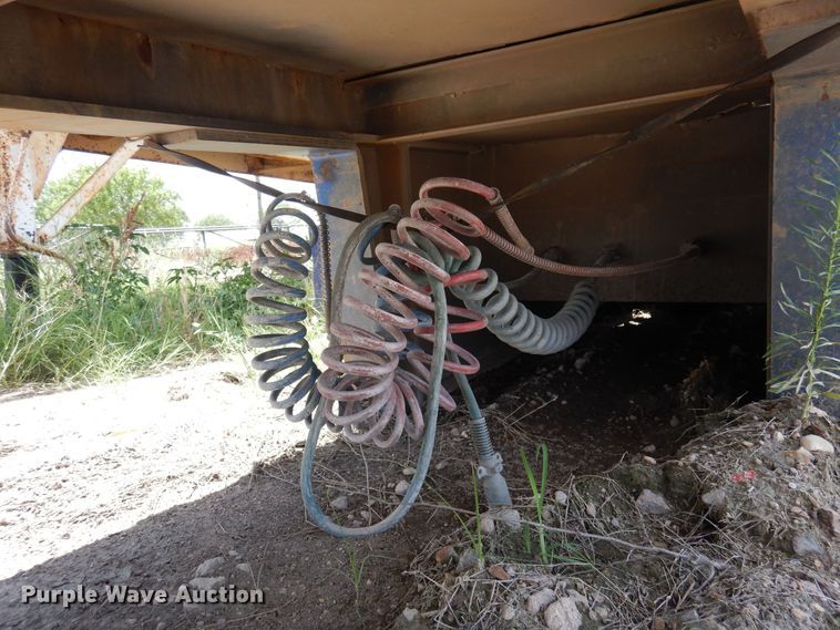 image for item DJ0819 2001 Atoka  oilfield trailer