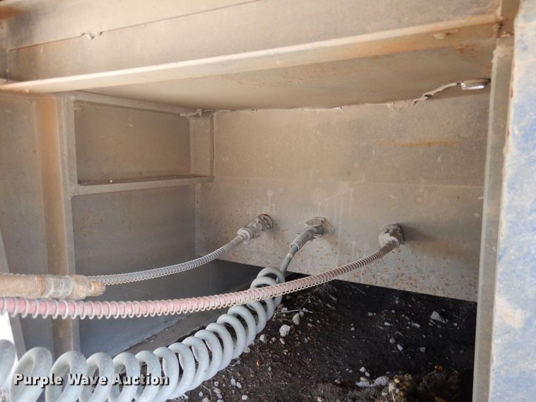 image for item DJ0819 2001 Atoka  oilfield trailer