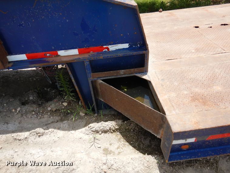 image for item DJ0819 2001 Atoka  oilfield trailer