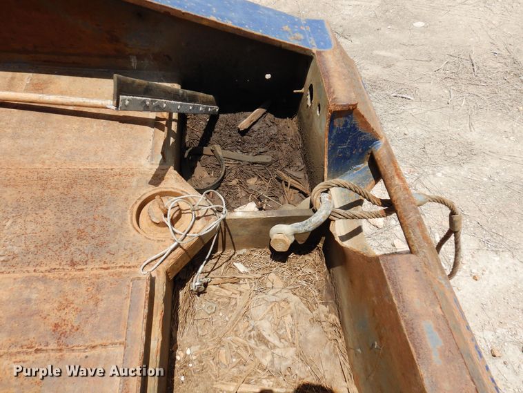 image for item DJ0819 2001 Atoka  oilfield trailer