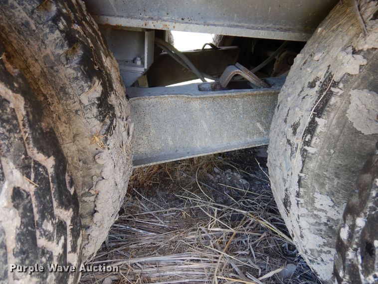 image for item DJ0819 2001 Atoka  oilfield trailer