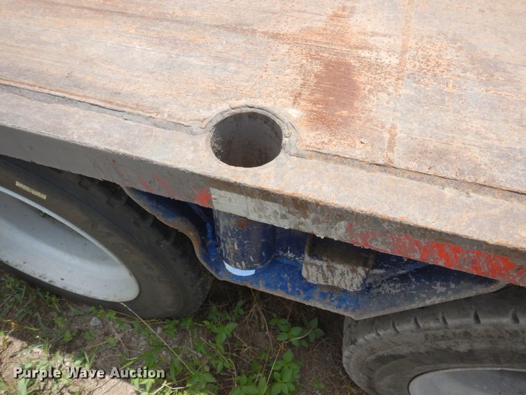 image for item DJ0819 2001 Atoka  oilfield trailer