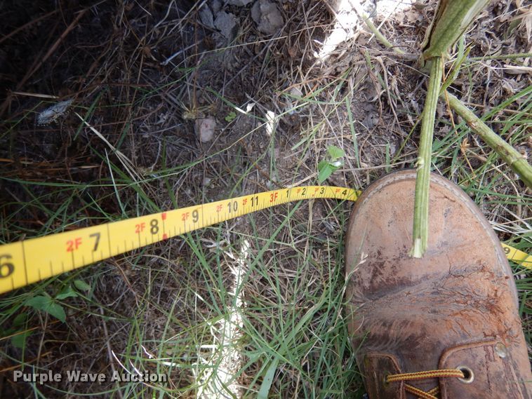 image for item DJ0819 2001 Atoka  oilfield trailer