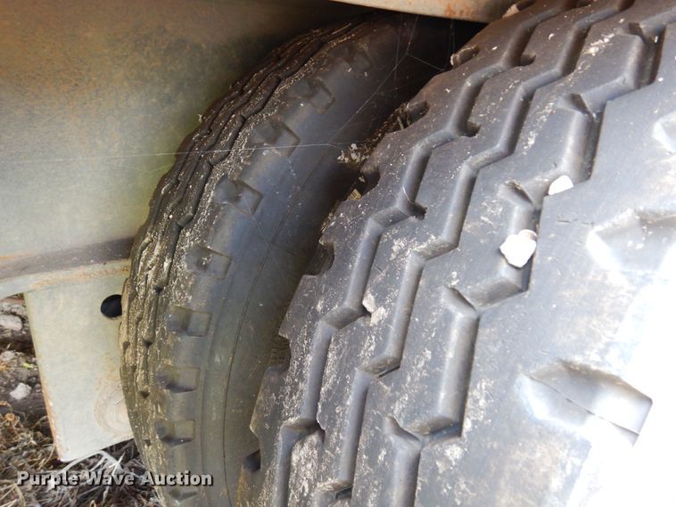 image for item DJ0819 2001 Atoka  oilfield trailer