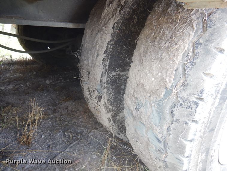 image for item DJ0819 2001 Atoka  oilfield trailer