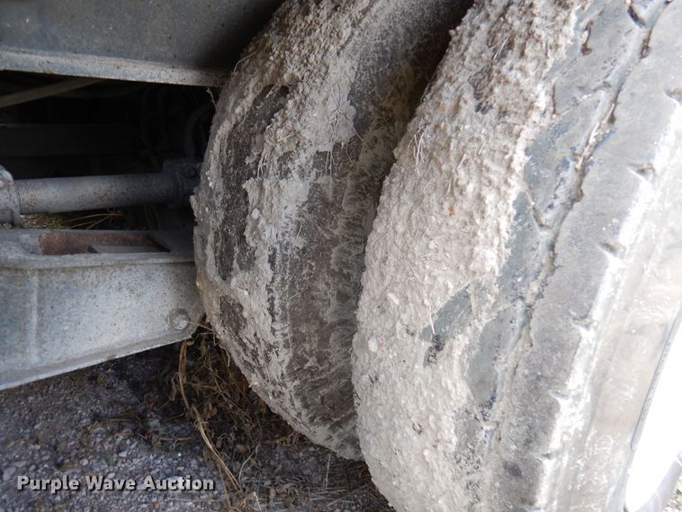 image for item DJ0819 2001 Atoka  oilfield trailer