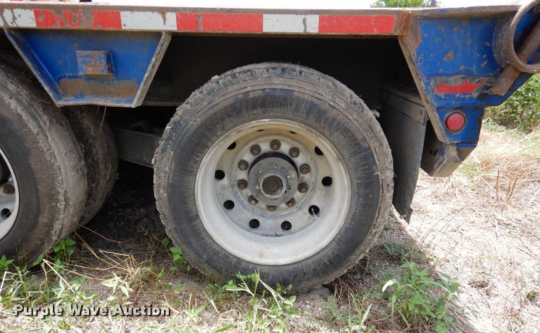 image for item DJ0819 2001 Atoka  oilfield trailer