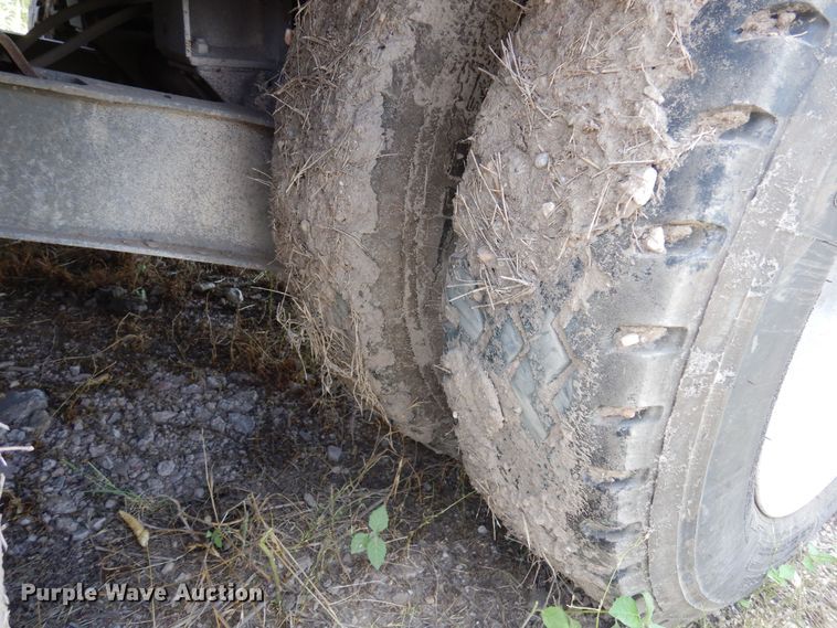 image for item DJ0819 2001 Atoka  oilfield trailer