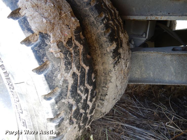 image for item DJ0819 2001 Atoka  oilfield trailer