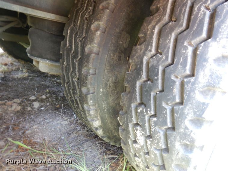 image for item DJ0819 2001 Atoka  oilfield trailer