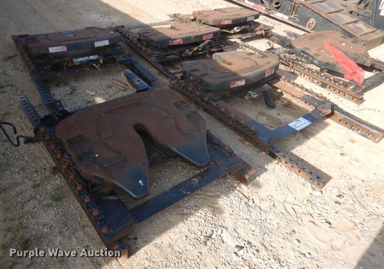 image for item DJ3859 (6) fifth wheel plates