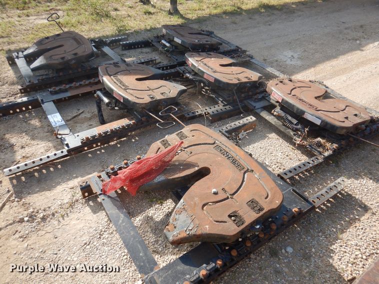 image for item DJ3859 (6) fifth wheel plates